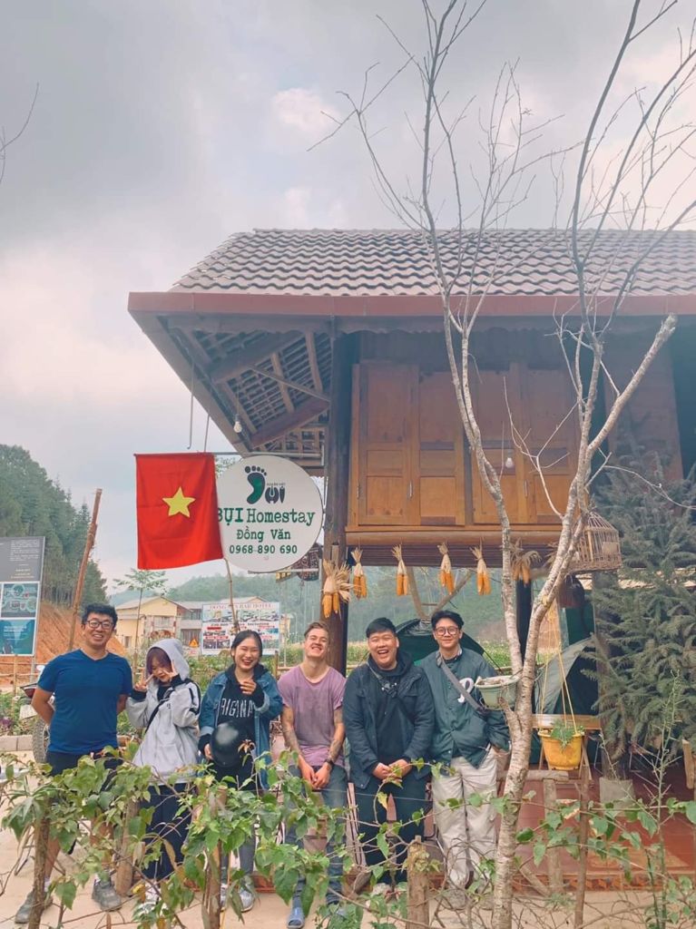Bụi Homestay