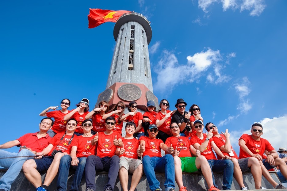 Cột cờ Lũng Cú